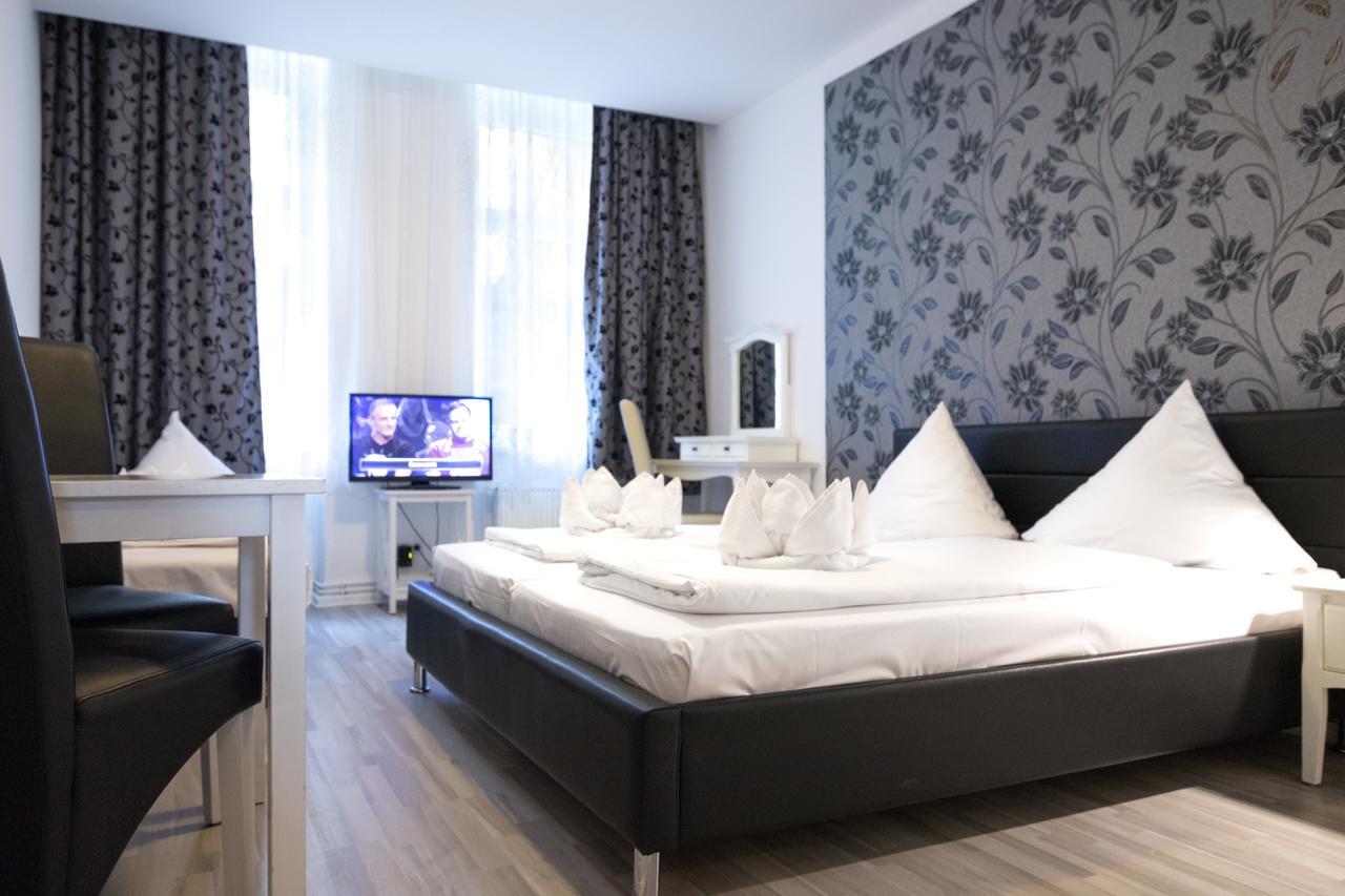 Pension Marie Prenzlauer Berg Berlin Exterior photo
